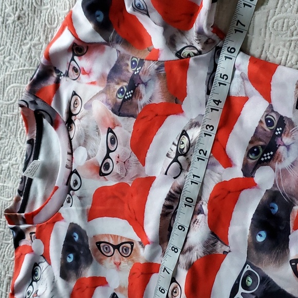🎄🎅🐱Set of 2 Funnycokid Christmas Sizes M, L Tops - Picture 7 of 14